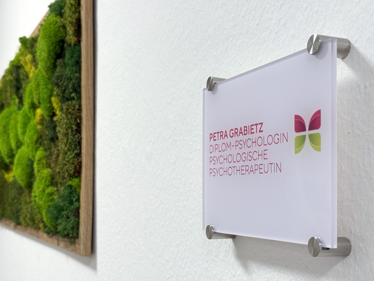 Praxisschild Petra Grabietz, Diplom-Psychologin, Psychologische Psychotherapeutin